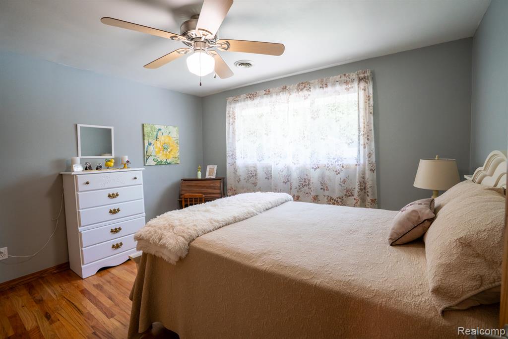 8310 Burning Bush Road, Grosse Ile, MI 48138 — Photo 24