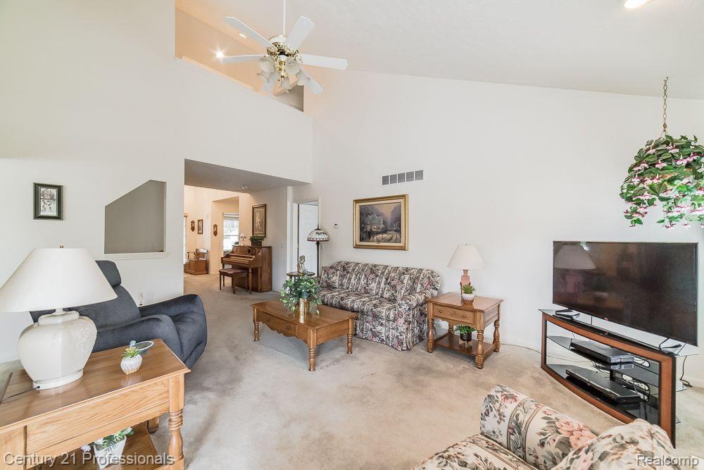 2647 KERRIA Drive, Howell, MI 48855 — Photo 10