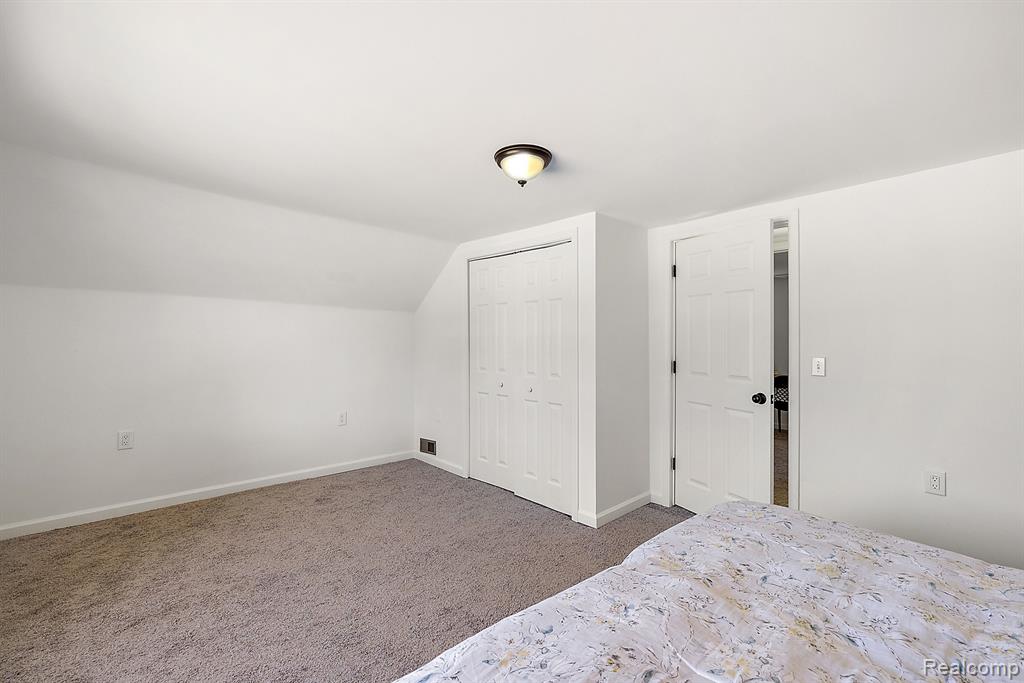 42 BROADWAY Street, Oxford, MI 48371 — Photo 27