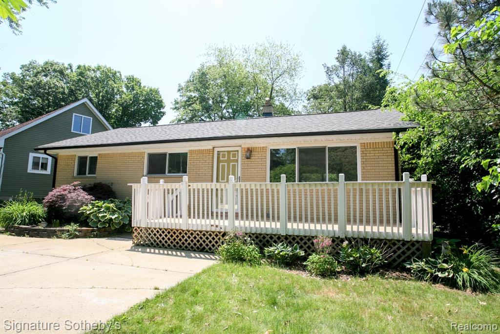 5800 Paramus, Clawson, MI — Photo 21