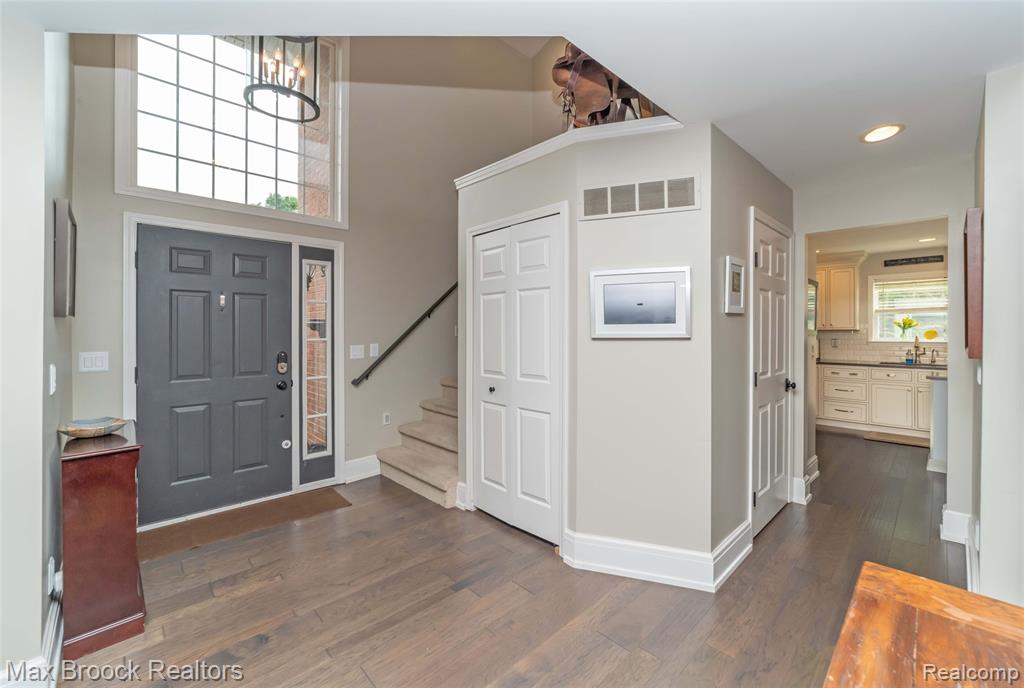 1478 Courtney Court, Hartland, MI 48353 — Photo 14