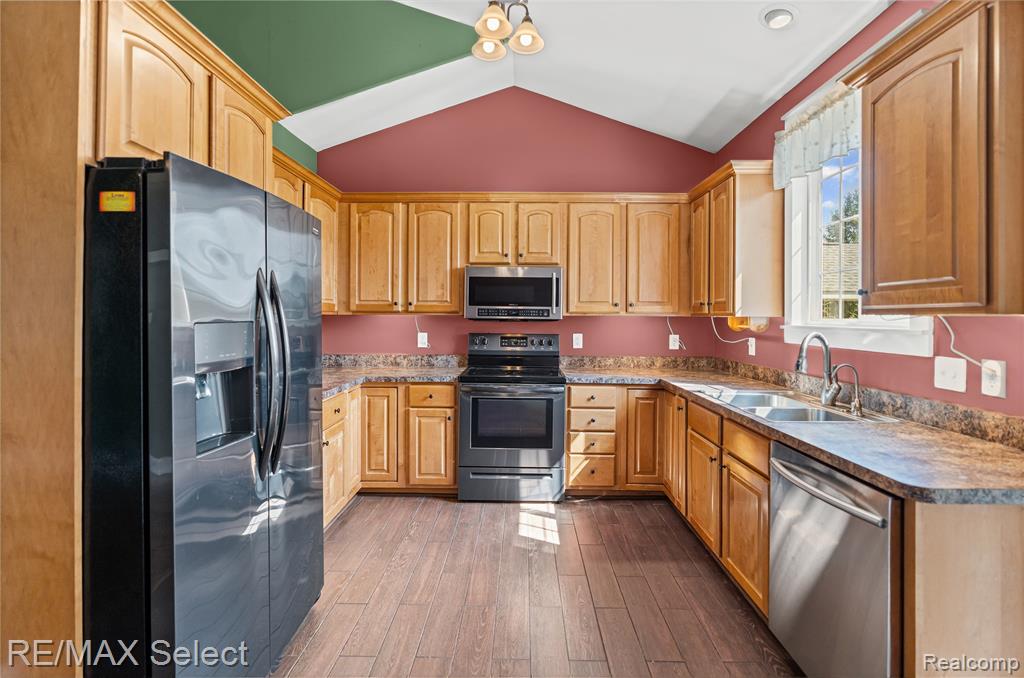 6343 Augusta Street, Swartz Creek, MI 48473 — Photo 24