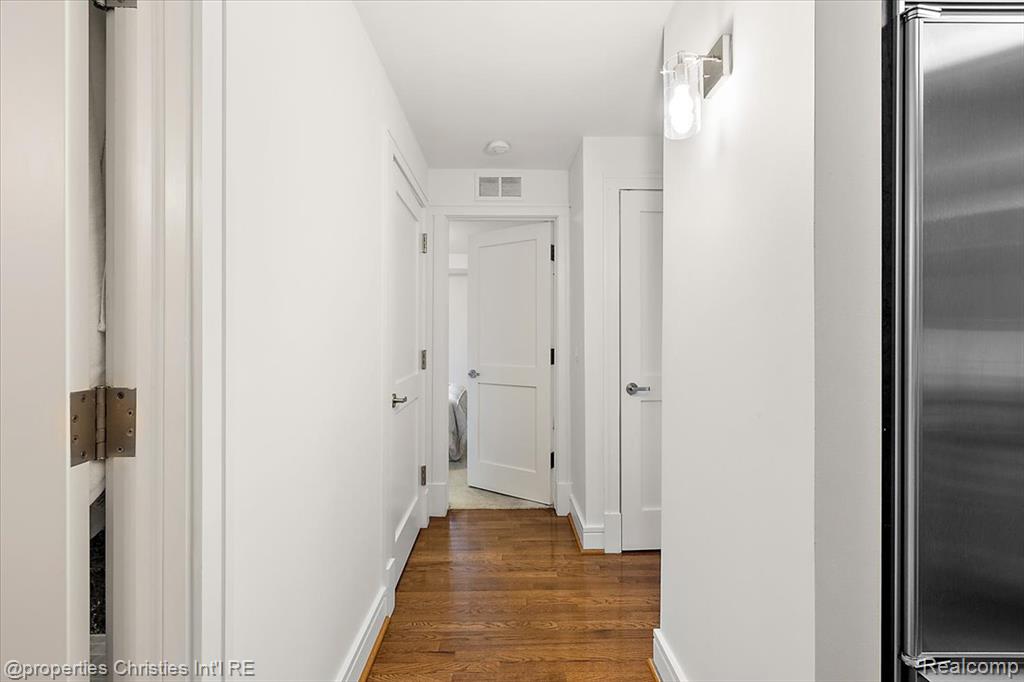 411 S Old Woodward Avenue, 821, Birmingham, MI 48009 — Photo 5
