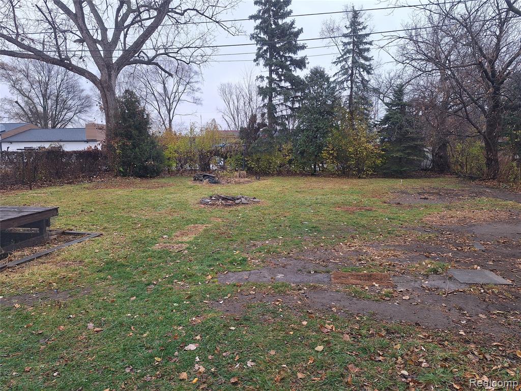 31700 Linden, Fraser, MI 48026 — Photo 6