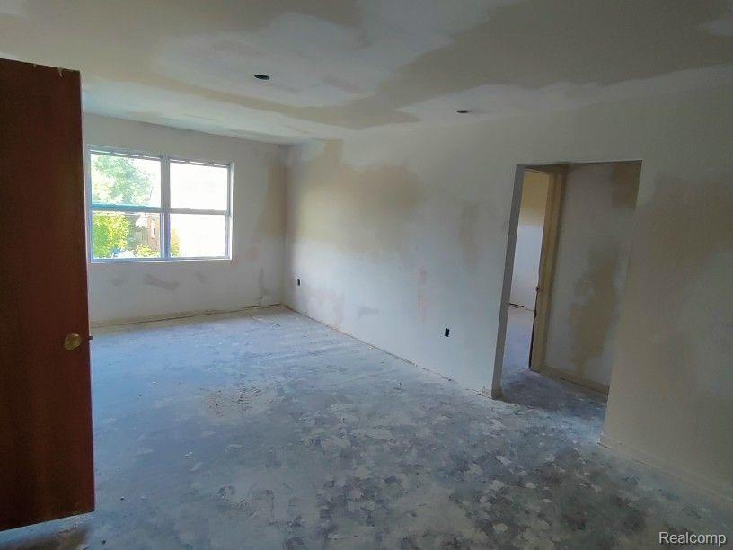 9510 WHITTIER Street, Detroit, MI 48224 — Photo 16