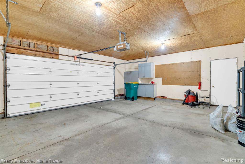 4415 Cambridge Drive, Port Huron, MI 48060 — Photo 28
