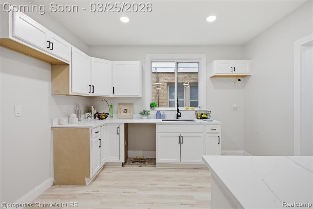 3294 Glendale Street, Detroit, MI 48238 — Photo 17