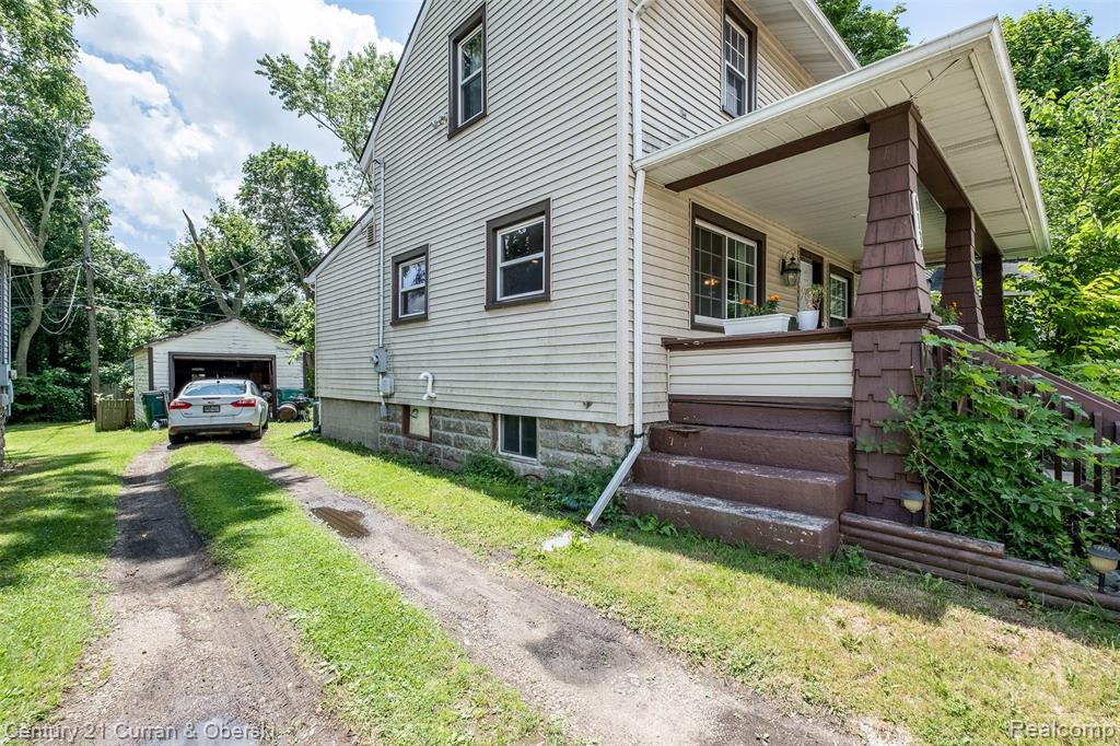 613 W Mount Hope Avenue, Lansing, MI 48910 — Photo 2