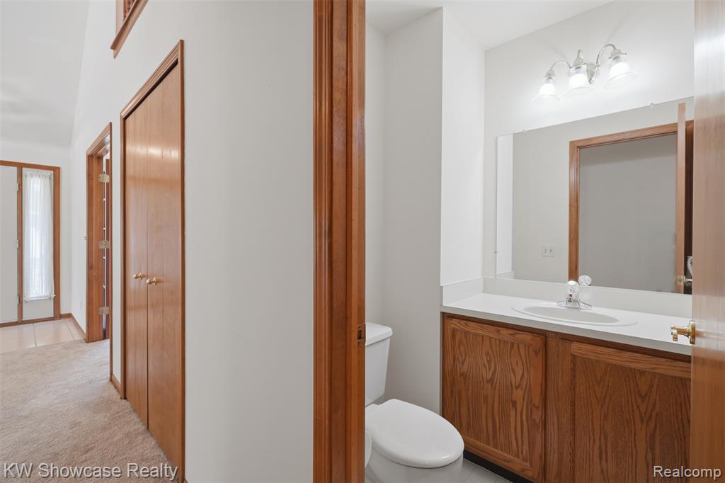 54519 Cambridge Drive, Shelby Twp, MI 48315 — Photo 14