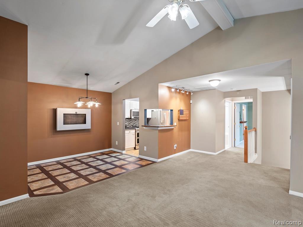 56404 CHESAPEAKE Trail, Shelby Twp, MI 48316 — Photo 9