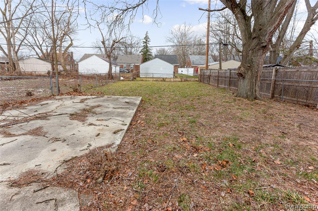 9327 Stout Street, Detroit, MI 48228 — Photo 26