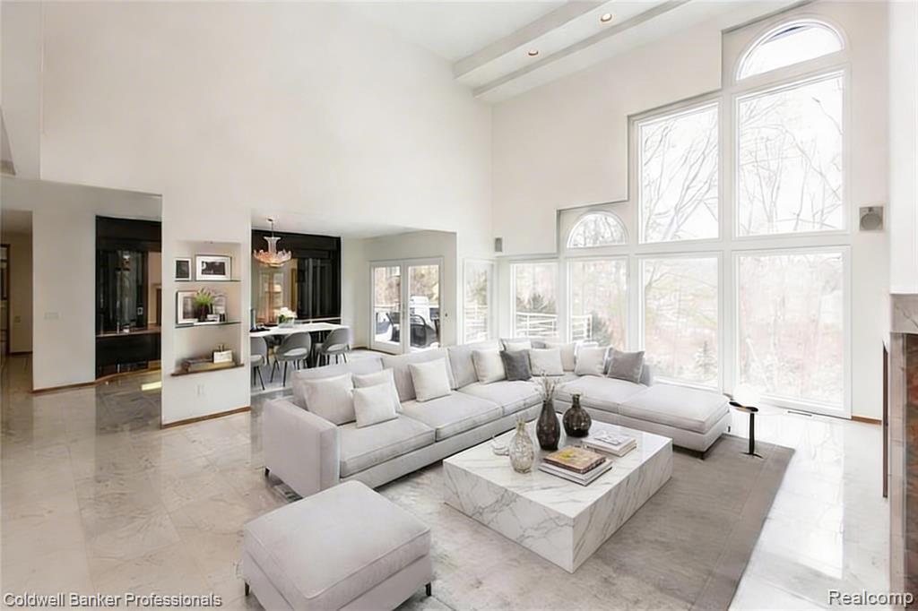 4692 W Wickford, Bloomfield Hills, MI 48302 — Photo 3