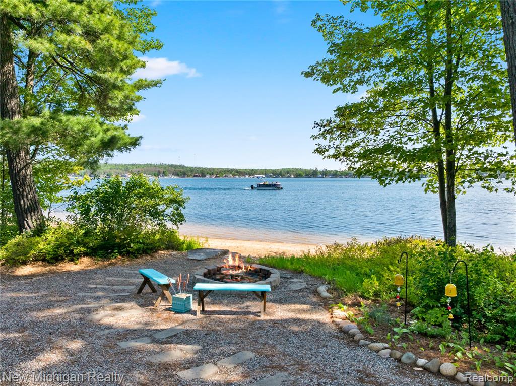 1811 Sunset Drive, Gaylord, MI 49735 — Photo 50