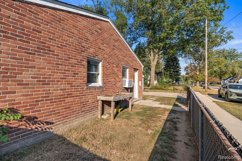 4147 Westlake Street, Dearborn Heights, MI 48125 — Photo 11