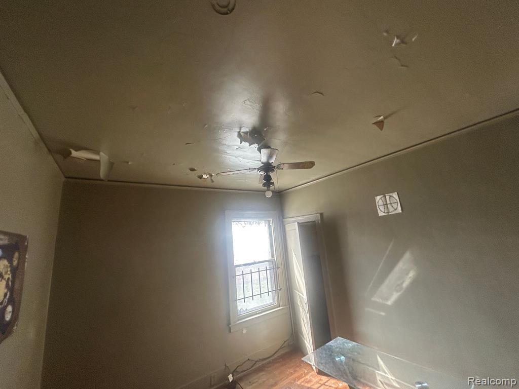 4548 COOPER Street, Detroit, MI 48214 — Photo 15