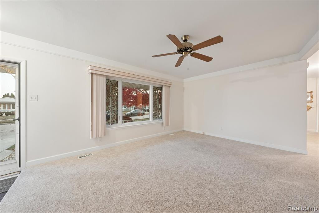 14240 Stratford Street, Riverview, MI 48193 — Photo 9