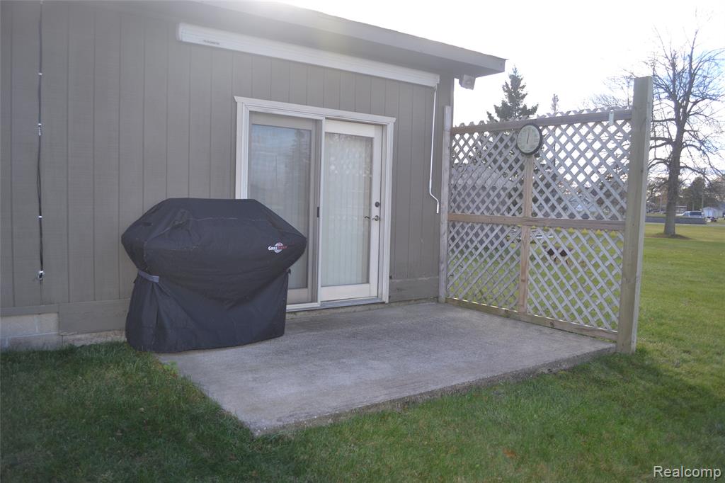2347 E Bay Ridge Drive, Au Gres, MI 48703 — Photo 8