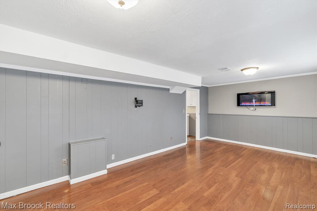 978 PANORAMA Drive, Milford, MI 48381 — Photo 12