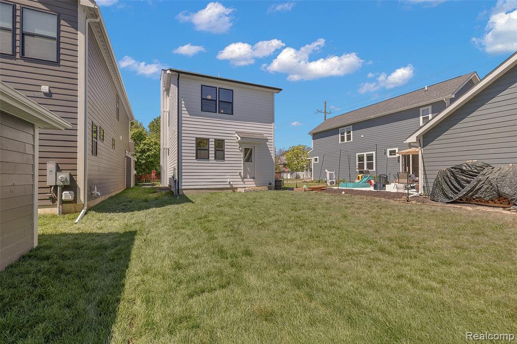 1482 Fischer Street, Detroit, MI 48214 — Photo 47