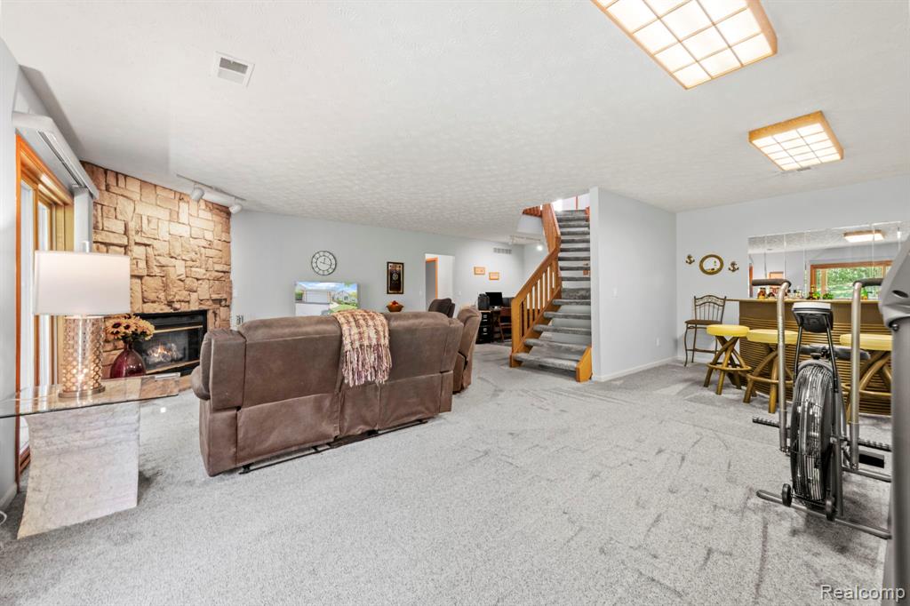 6687 Ridgeview Drive, Clarkston, MI — Photo 35