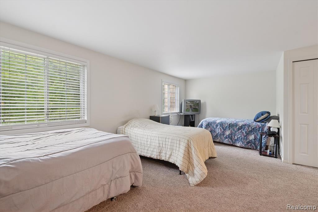 16437 Terrace Village Drive, Taylor, MI 48180 — Photo 16