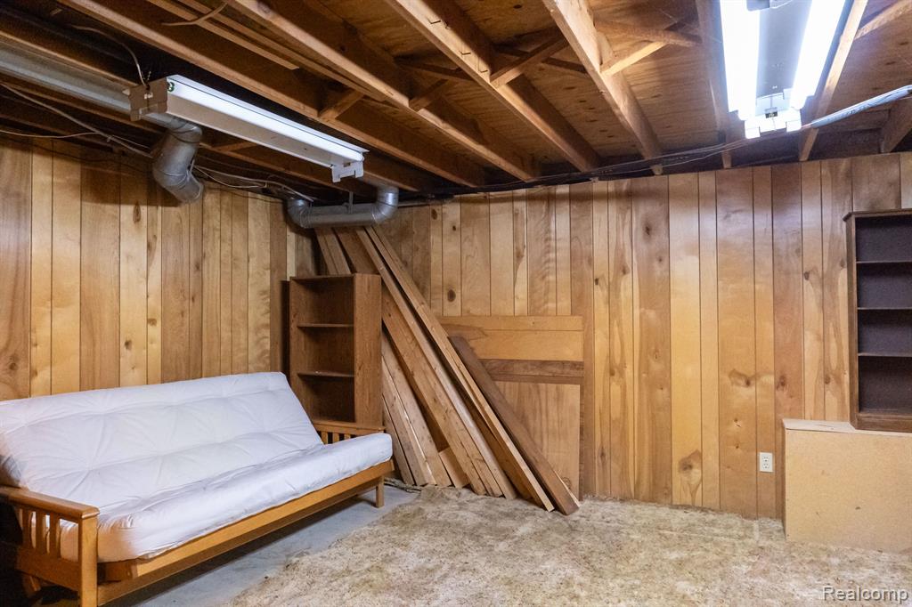 8362 LAKEVIEW Drive, Ypsilanti, MI 48198 — Photo 23
