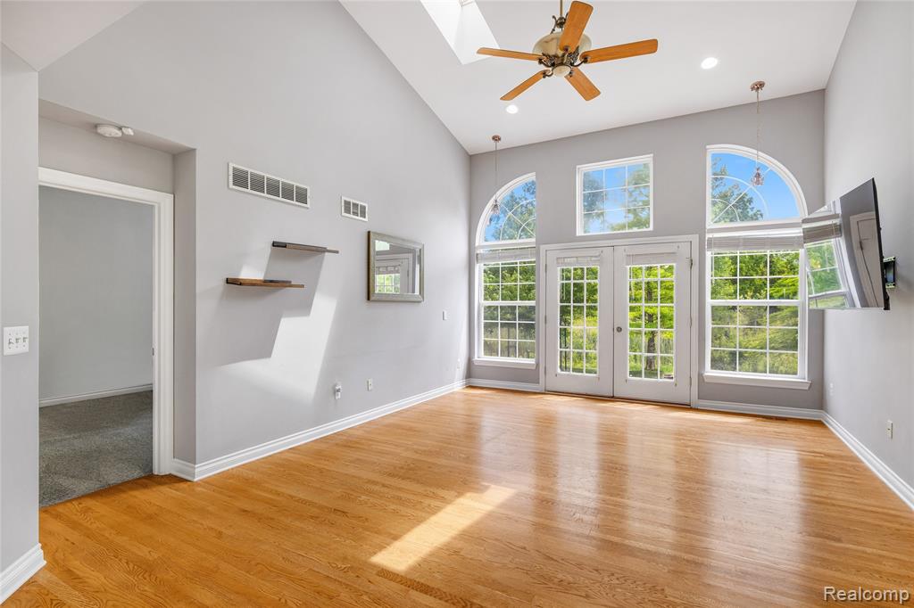 20798 Oak Ridge Drive, Clinton Twp, MI 48036 — Photo 10
