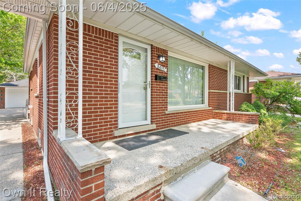 8415 N Evangeline Street, Dearborn Heights, MI 48127 — Photo 5