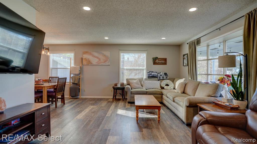 153 BEVINS Street, Holly, MI 48442 — Photo 10