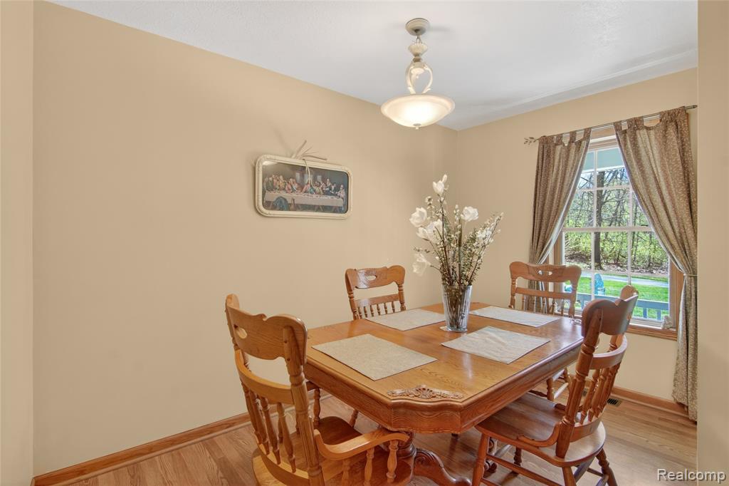 7233 Hague Avenue, Jackson, MI 49201 — Photo 12