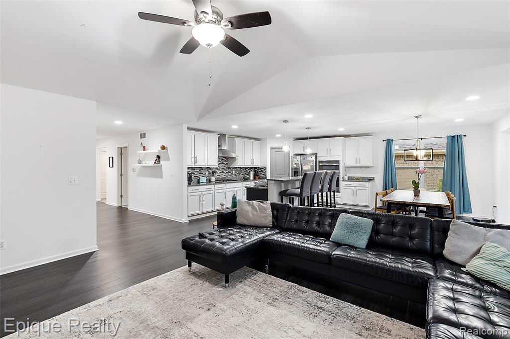 86 Crosbie, Lake Orion, MI 48362 — Photo 14