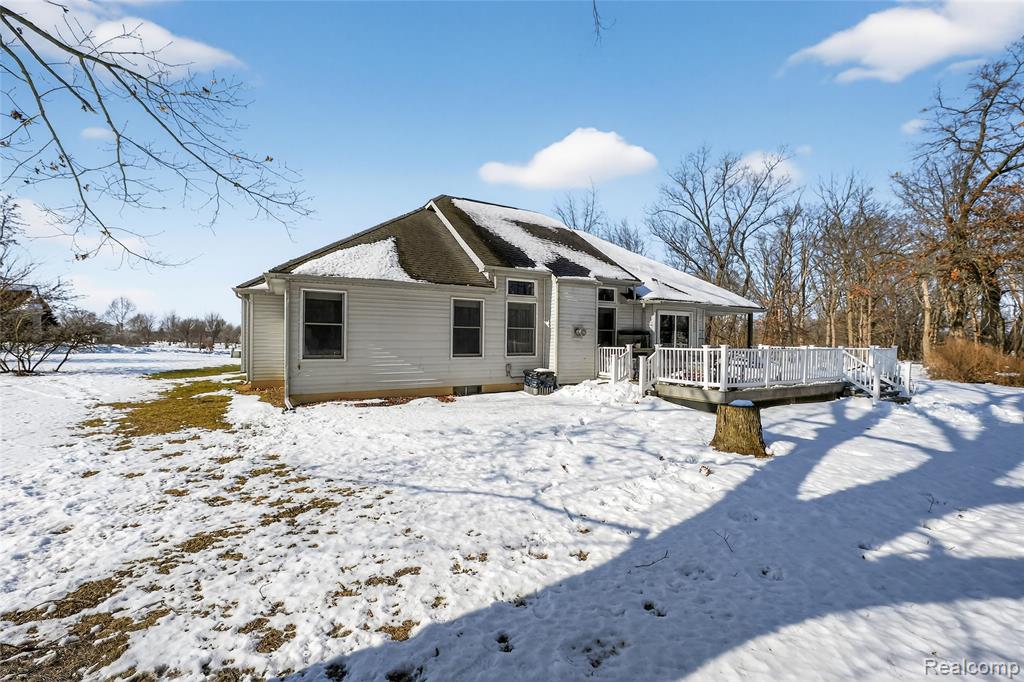 468 Dama View Court, Howell, MI 48855 — Photo 43