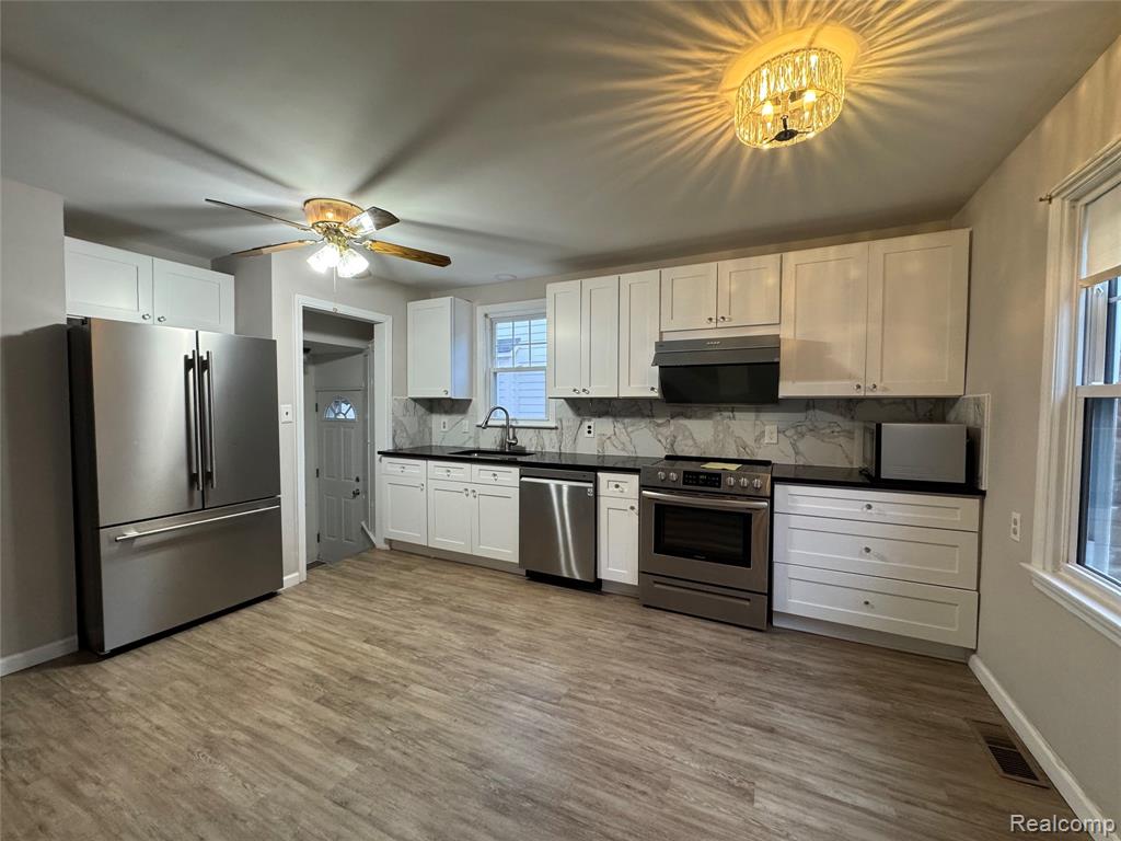 443 E Southlawn Boulevard, Birmingham, MI 48009 — Photo 3
