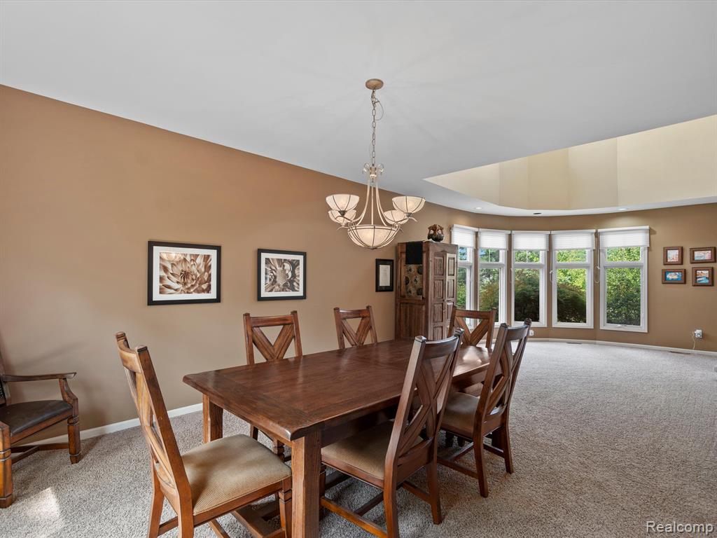 7253 CARLYLE, West Bloomfield, MI — Photo 17