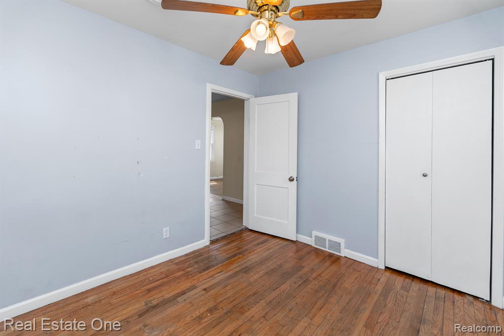 4957 ZIEGLER Street, Dearborn Heights, MI 48125 — Photo 11