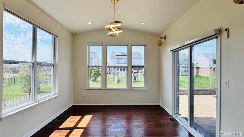 912 Petersburg Drive, Canton, MI 48188 — Photo 19