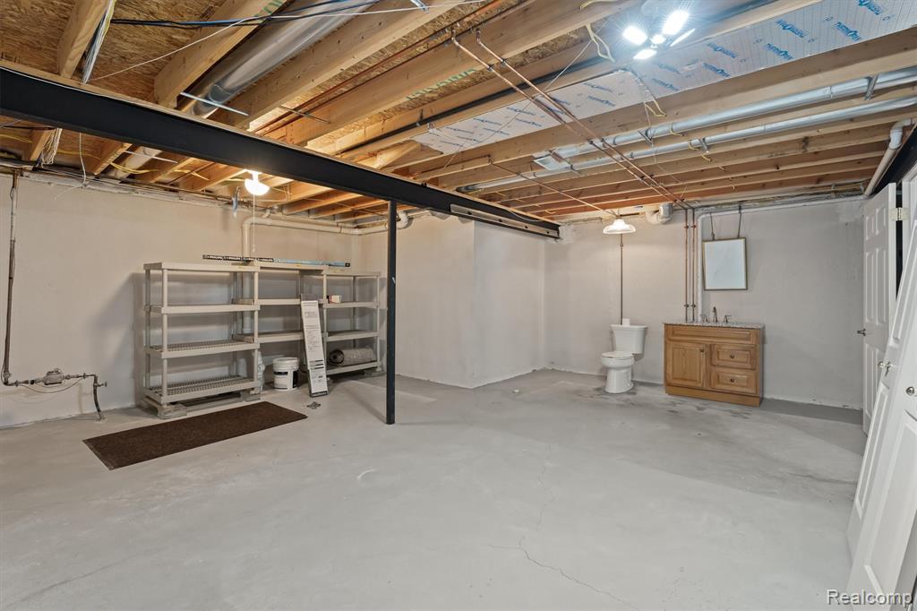 6291 Creekside Circle, Ypsilanti, MI 48197 — Photo 32