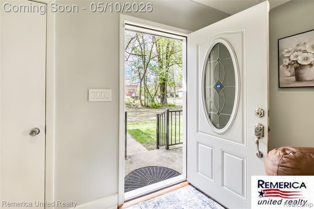 21514 Wheeler Street, Farmington, MI 48336 — Photo 6