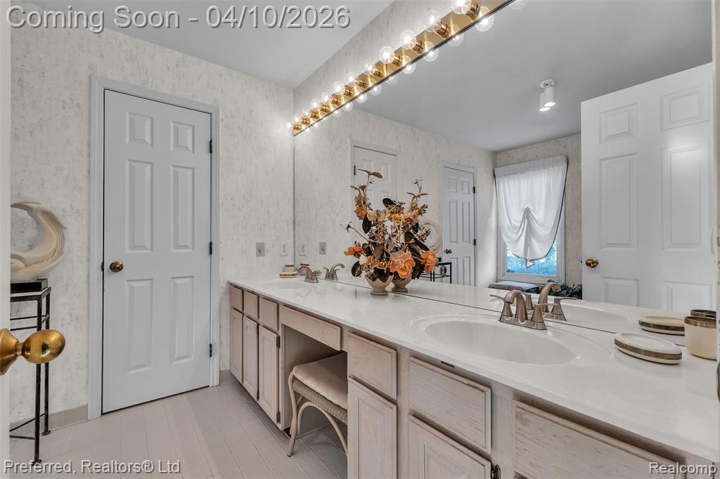 39797 Muirfield Lane, Northville, MI, 48168