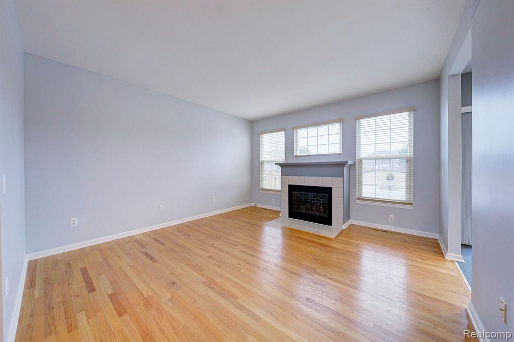 443 CONCORD Drive, Canton, MI 48188 — Photo 5