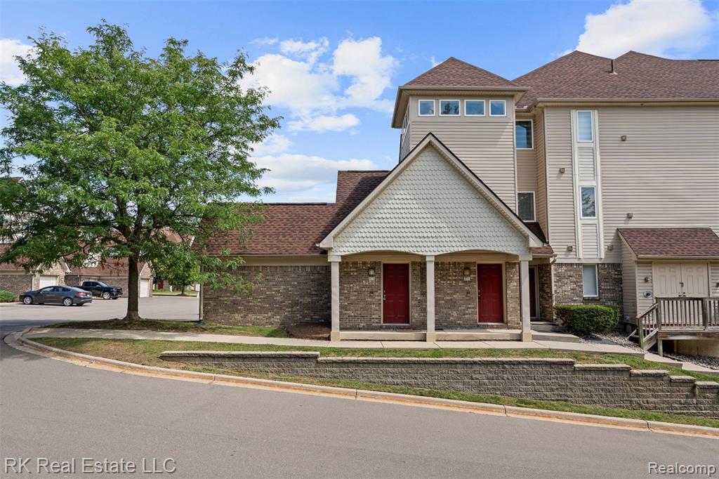 804 Brandon Avenue, Pontiac, MI 48340 — front exterior