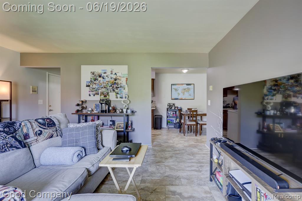 43244 Mound Road, 2, Sterling Heights, MI 48314 — Photo 5