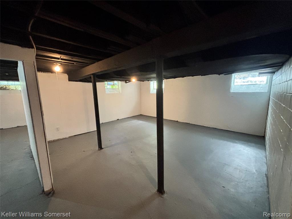 14800 Woodmont Avenue, Detroit, MI 48227 — Photo 21