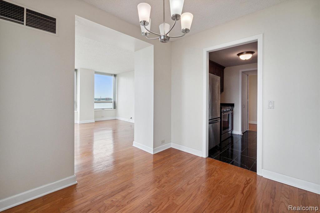 3320 SPINNAKER Lane, 74-14C, Detroit, MI 48207 — Photo 14