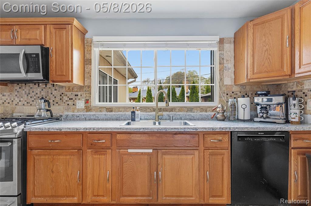 7271 Lucerne Street, Dearborn Heights, MI 48127 — Photo 15