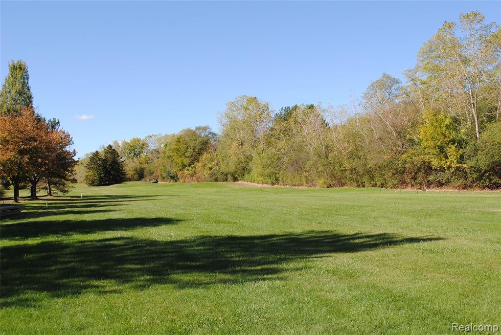719 Upper Scotsborough Way, Bloomfield Hills, MI 48304 — Photo 2