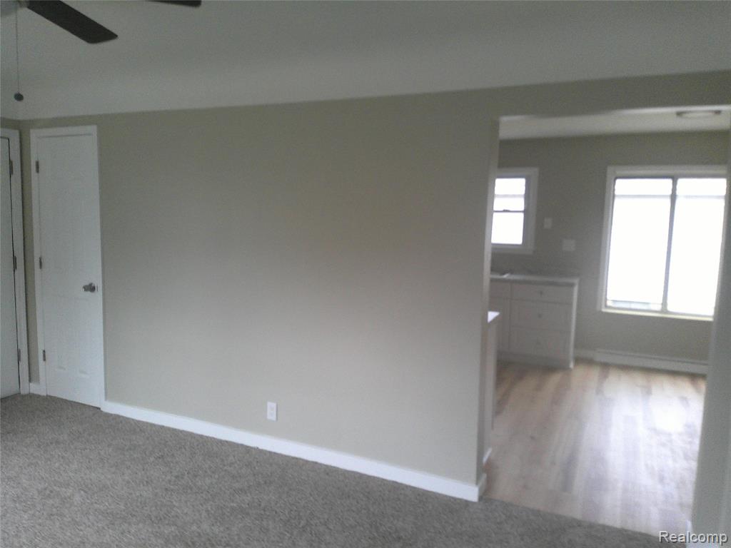 4502 Huckleberry Lane, Flint, MI 48507 — Photo 8