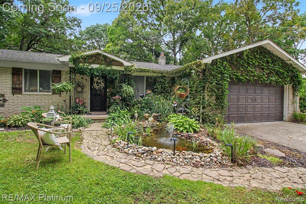 Property photo for 5338 King Road, Howell, MI 48843
