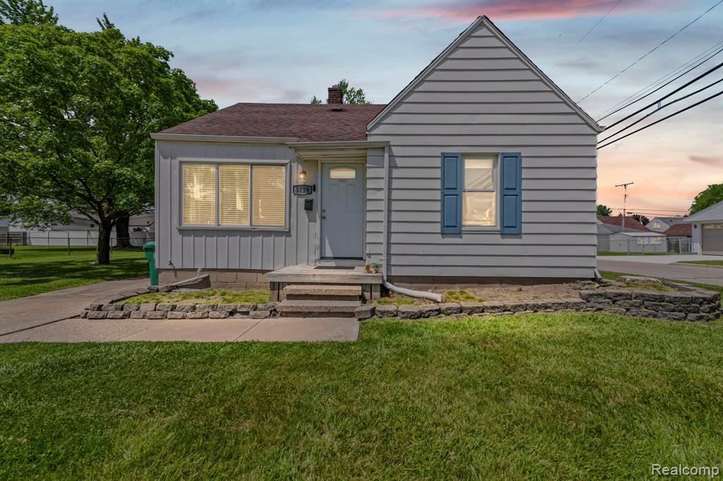 5759 Deering Street, Garden City, MI — Photo 3