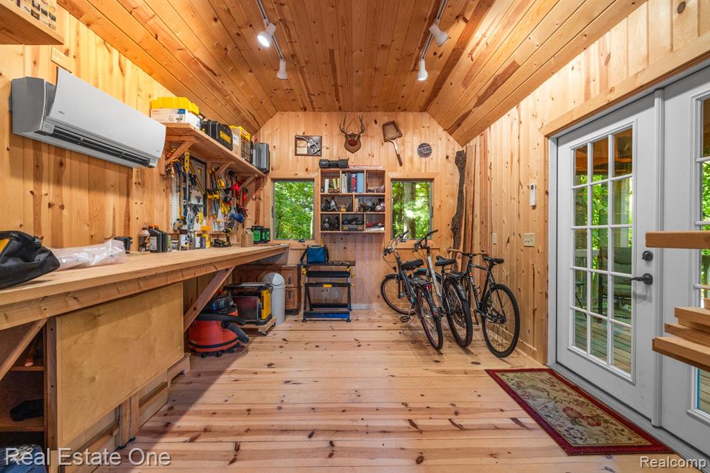 44211 CHEDWORTH Drive, Northville, MI 48167 — Photo 56